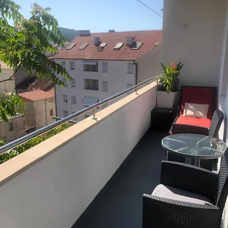 Sandra With Balcony Lejlighed